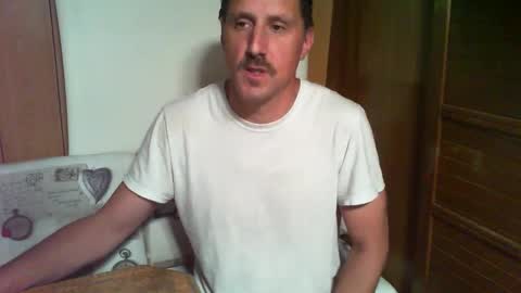 Snapshot of jef74700 chatting on 05/29/26, 05:49 Jrme online show from 05/29/26, 05:49