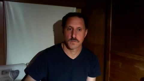 Snapshot of jef74700 chatting on 06/04/26, 05:35 Jrme online show from 06/04/26, 05:35