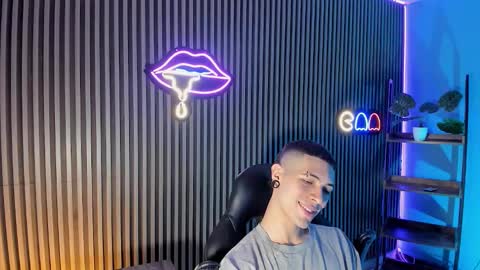 Snapshot of jefer_rick chatting on 10/23/25, 01:32 Jeff online show from 10/23/25, 01:32