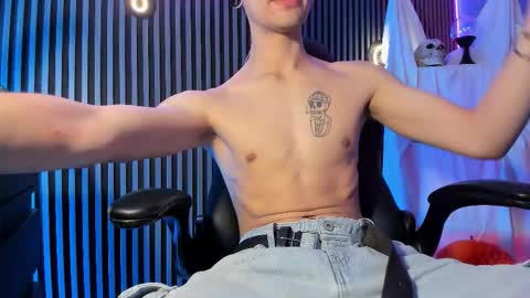 Snapshot of jefer_rick chatting on 10/31/25, 12:50 Jeff online show from 10/31/25, 12:50