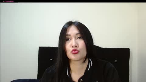 Snapshot of jeff_and_jade chatting on 02/20/26, 12:16 jeff and jade online show from 02/20/26, 12:16