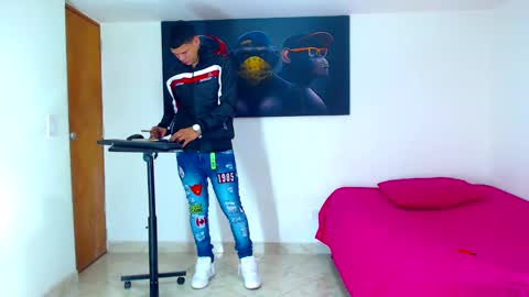 Snapshot of jeffer21_hot chatting on 01/12/25, 06:39 jeffer21_hot online show from 01/12/25, 06:39