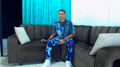 Snapshot of jeffer21_hot chatting on 09/20/25, 08:04 jeffer21_hot online show from 09/20/25, 08:04