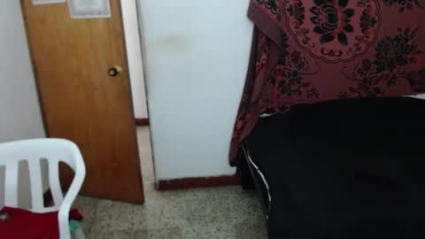 Snapshot of jefmuscletw chatting on 03/04/25, 03:15 brayam online show from 03/04/25, 03:15