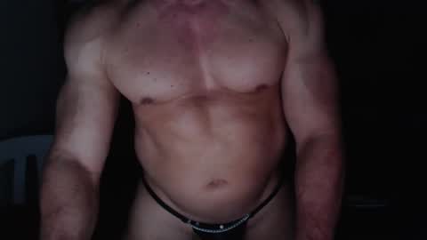 Snapshot of jefmuscletw chatting on 03/09/25, 03:01 brayam online show from 03/09/25, 03:01