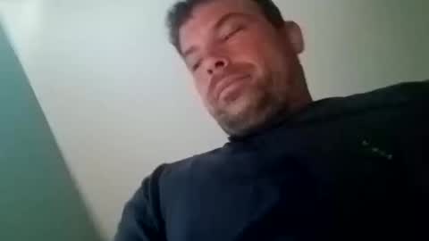 Snapshot of jefrojethro chatting on 02/18/25, 04:15 jefrojethro online show from 02/18/25, 04:15