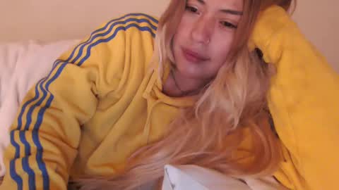 Snapshot of jei_sexysweet chatting on 01/06/25, 08:14 jei online show from 01/06/25, 08:14