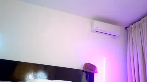 Snapshot of jeinsssgreys chatting on 03/18/26, 10:13 Greys online show from 03/18/26, 10:13