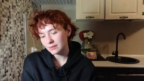 Snapshot of jelly_cherry chatting on 05/28/26, 09:12 Emily online show from 05/28/26, 09:12