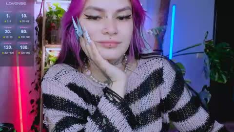 Snapshot of jelyaa chatting on 05/31/26, 02:02 Jelya online show from 05/31/26, 02:02