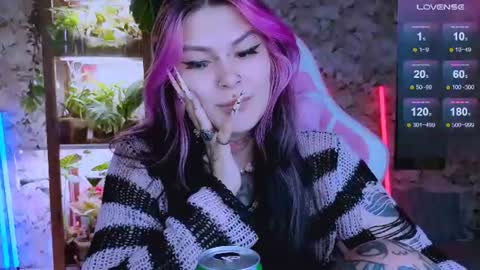 Snapshot of jelyaa chatting on 07/18/26, 04:33 Jelya online show from 07/18/26, 04:33