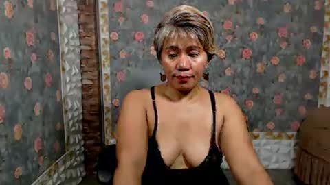 Snapshot of jemm36 chatting on 01/19/25, 06:20 Jem online show from 01/19/25, 06:20