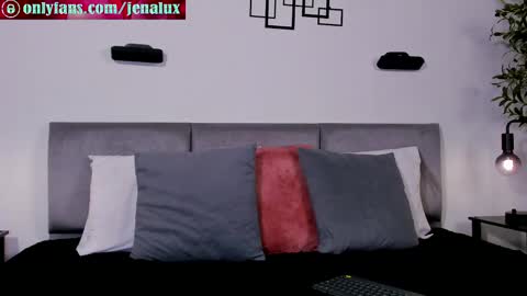 Snapshot of jenalux_ chatting on 05/06/26, 12:41 Jennalux online show from 05/06/26, 12:41