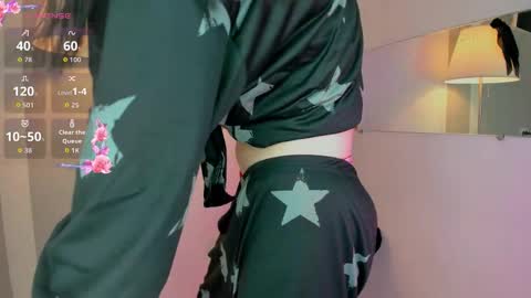 Snapshot of jenayorteg chatting on 11/05/25, 07:03 Molly online show from 11/05/25, 07:03