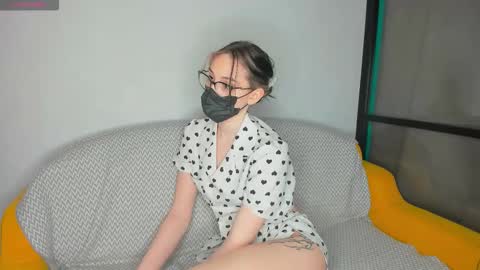 Snapshot of jenayorteg chatting on 02/19/26, 01:12 Molly online show from 02/19/26, 01:12