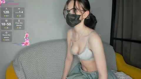 Molly online show from 04/30/26, 11:42