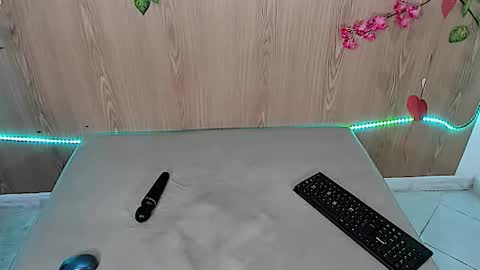 Jenelotizz online show from 09/12/25, 05:13