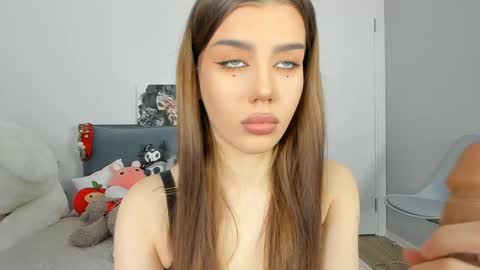 Dolly online show from 02/08/25, 12:28