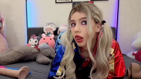 Dolly online show from 11/28/25, 01:36