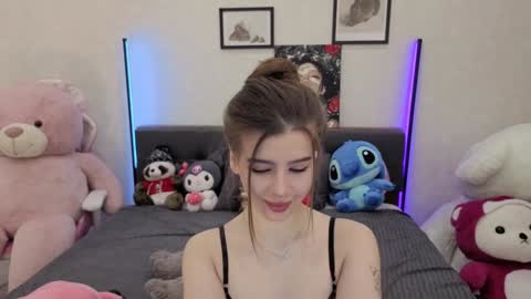 Dolly online show from 11/30/25, 01:26