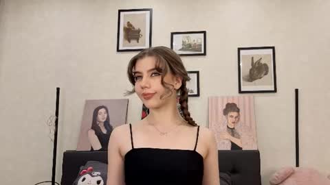 Snapshot of jenie_fire chatting on 07/01/26, 01:24 Dolly online show from 07/01/26, 01:24