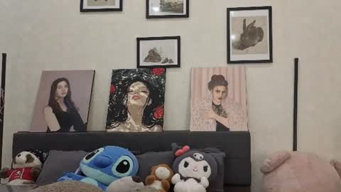 Snapshot of jenie_fire chatting on 07/03/26, 01:28 Dolly online show from 07/03/26, 01:28