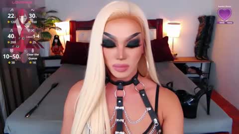 Snapshot of jenifers_body chatting on 07/02/26, 12:21 Queen Jenifer online show from 07/02/26, 12:21