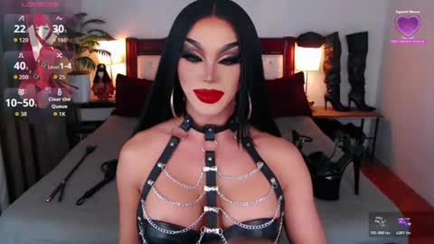 Snapshot of jenifers_body chatting on 07/26/26, 04:53 Queen Jenifer online show from 07/26/26, 04:53