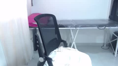 jenifer online show from 05/06/26, 06:57