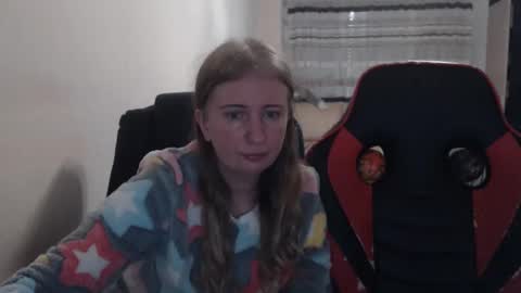 JenisAndPeter online show from 11/27/25, 07:49