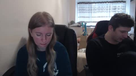 JenisAndPeter online show from 12/03/25, 07:16