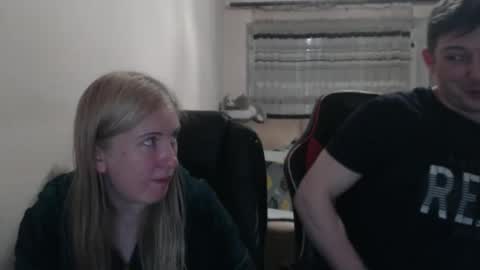 JenisAndPeter online show from 04/24/26, 06:21