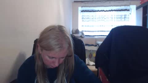 JenisAndPeter online show from 04/27/26, 05:16