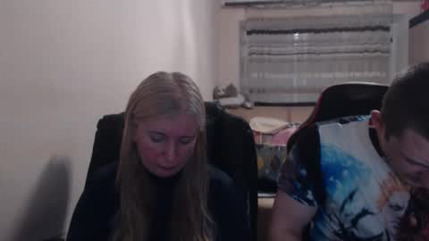 Snapshot of jenisandpeter chatting on 06/02/26, 06:32 JenisAndPeter online show from 06/02/26, 06:32