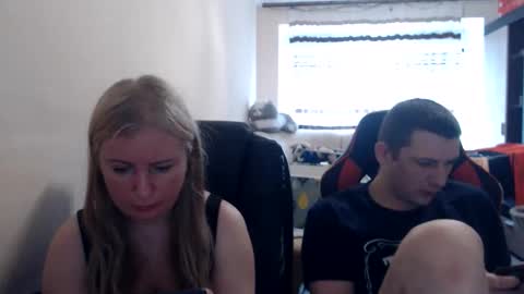 Snapshot of jenisandpeter chatting on 06/07/26, 07:23 JenisAndPeter online show from 06/07/26, 07:23