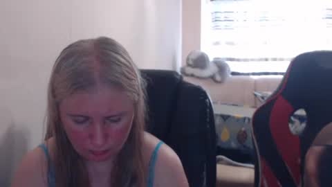 JenisAndPeter online show from 06/22/26, 04:59
