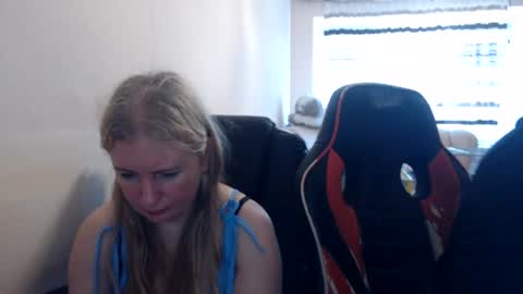 JenisAndPeter online show from 06/27/26, 07:02