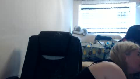 JenisAndPeter online show from 06/29/26, 10:15