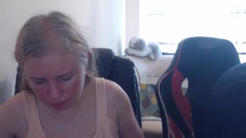 JenisAndPeter online show from 06/30/26, 04:30