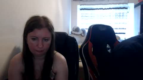 JenisAndPeter online show from 07/05/26, 05:14