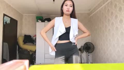 Snapshot of jenisehargens chatting on 03/07/26, 06:43 Alice online show from 03/07/26, 06:43