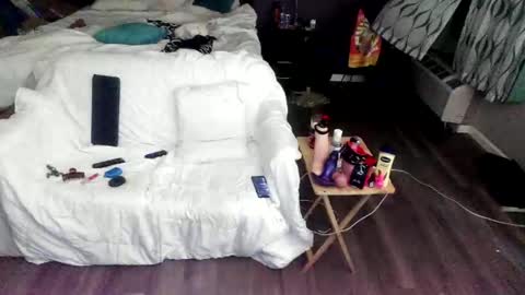 Jenna Cross online show from 01/08/26, 11:40