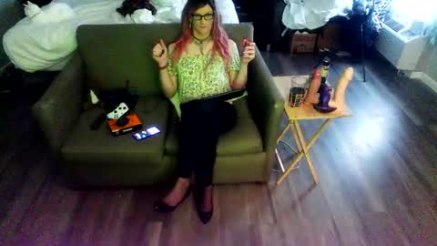 Snapshot of jennacd4life chatting on 07/04/26, 12:06 Jenna Cross online show from 07/04/26, 12:06