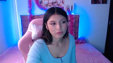 Snapshot of jennal_010 chatting on 12/10/24, 07:22 jennal_010 online show from 12/10/24, 07:22