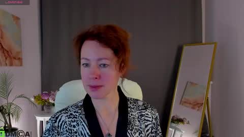 Snapshot of jennali1 chatting on 04/28/26, 04:06 Jenna online show from 04/28/26, 04:06