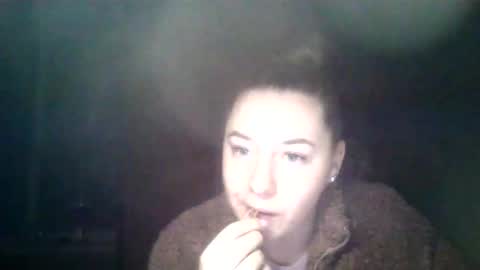 Snapshot of jennamolberty chatting on 04/16/26, 05:58 JennaMolberty online show from 04/16/26, 05:58