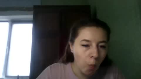 Snapshot of jennamolberty chatting on 04/26/26, 08:23 JennaMolberty online show from 04/26/26, 08:23