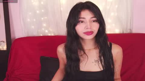 Snapshot of jenner_mills chatting on 05/09/26, 11:37 Jenner online show from 05/09/26, 11:37