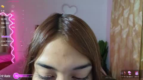 Snapshot of jenner_tay chatting on 02/07/25, 11:12 jenner online show from 02/07/25, 11:12