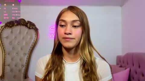 Snapshot of jenner_tay chatting on 06/17/26, 02:58 jenner online show from 06/17/26, 02:58